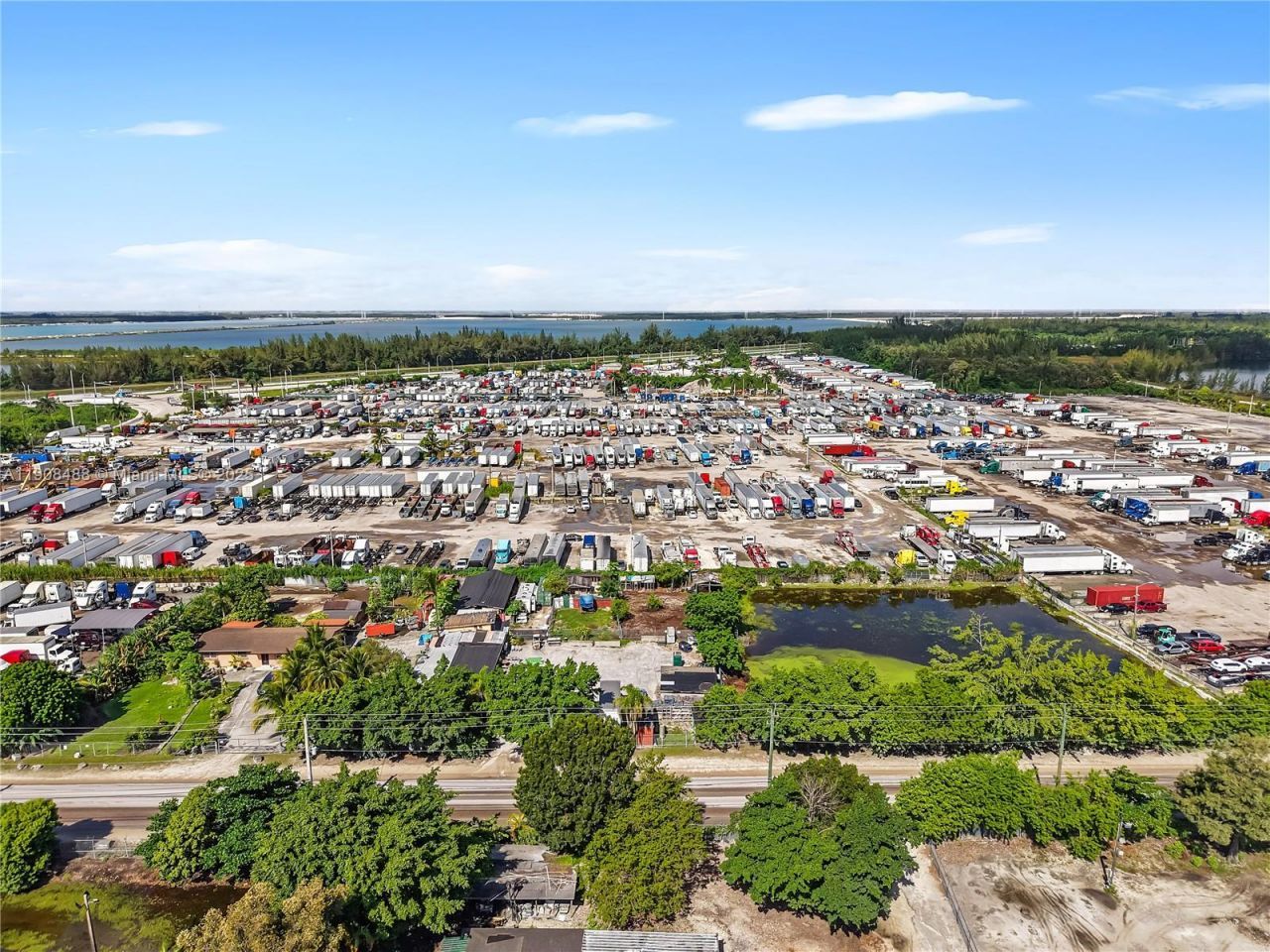 15550 NW 122nd Ave, Hialeah, FL 33018 Photo