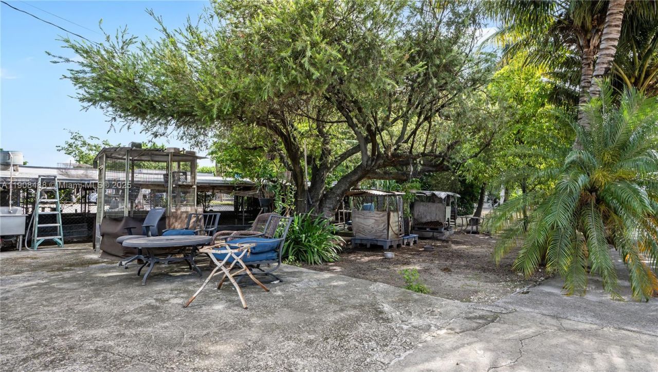 15550 NW 122nd Ave, Hialeah, FL 33018 Photo