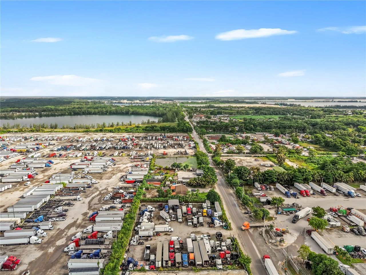 15550 NW 122nd Ave, Hialeah, FL 33018 Photo