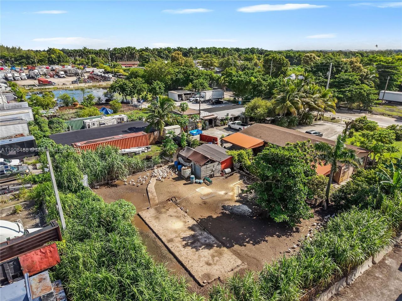 15550 NW 122nd Ave, Hialeah, FL 33018 Photo