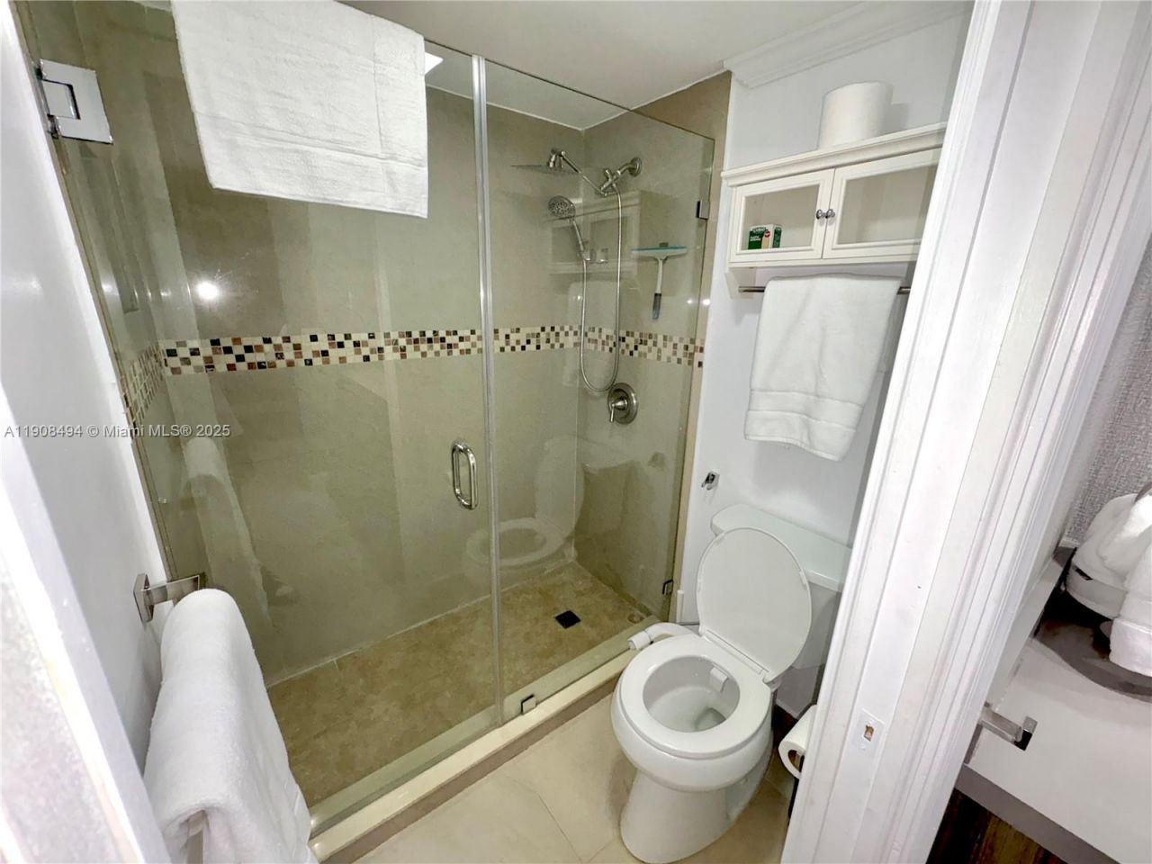 20500 W Country Club Dr, Unit 501, Aventura, FL 33180 Photo