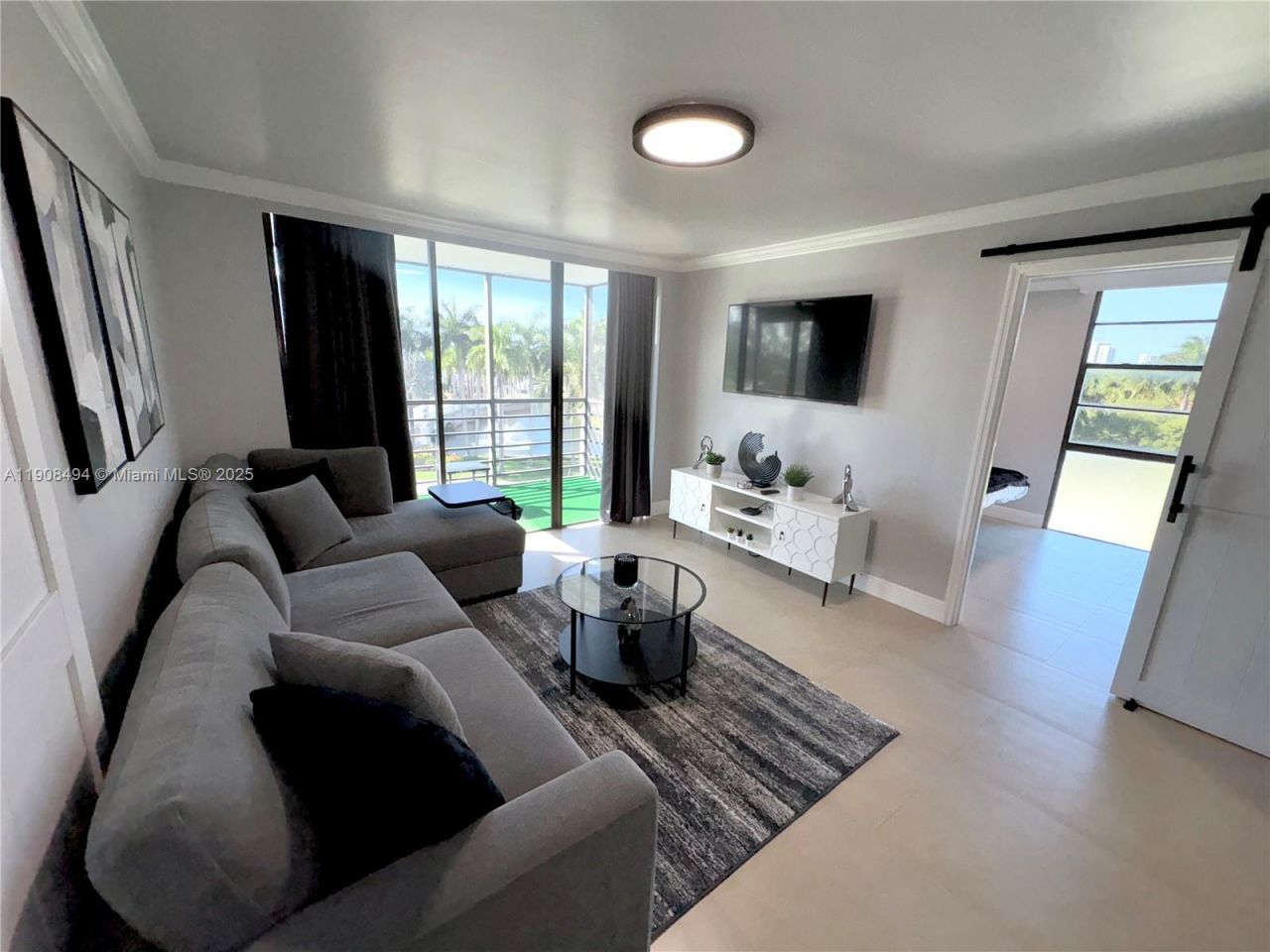 20500 W Country Club Dr, Unit 501, Aventura, FL 33180 Photo