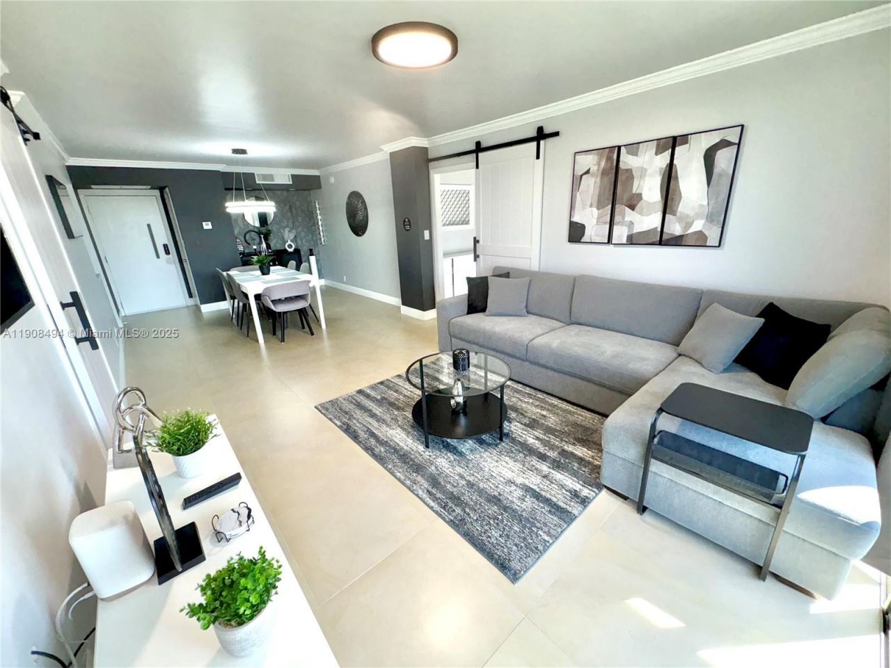 20500 W Country Club Dr, Unit 501, Aventura, FL 33180 Photo