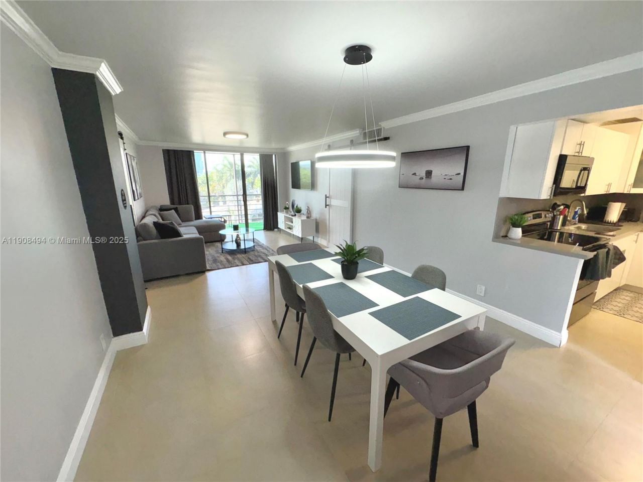 20500 W Country Club Dr, Unit 501, Aventura, FL 33180 Photo