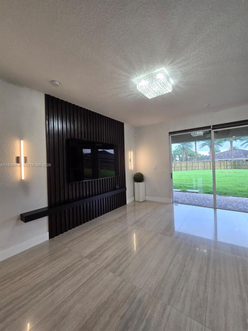 12944 SW 222nd St, Miami, FL 33170 Photo