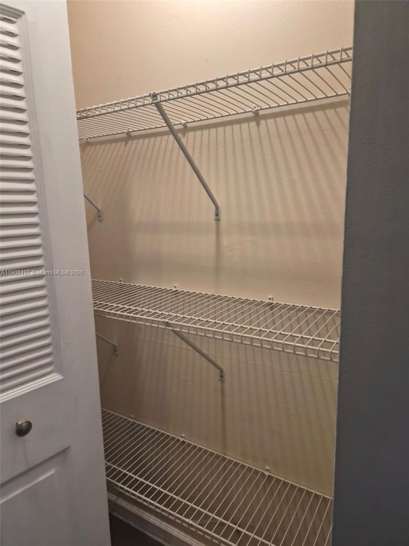 7175 Orange Dr, Unit 203H, Davie, FL 33314 Photo