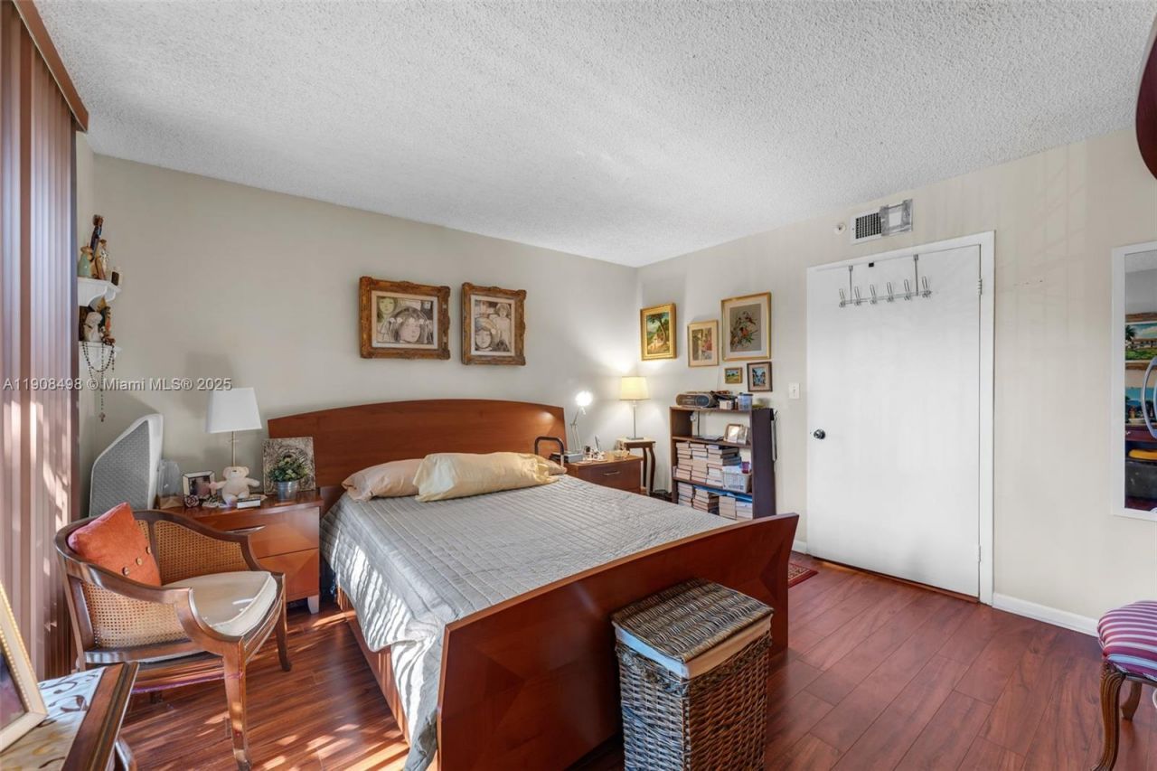 8650 SW 133rd Ave Rd, Unit 216, Miami, FL 33183 Photo