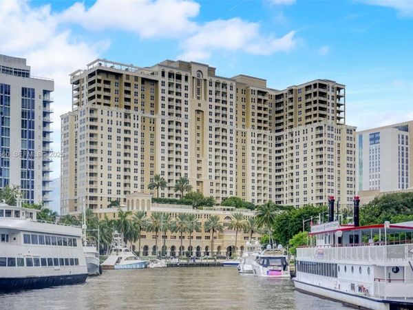 511 SE 5th Ave, Unit 806, Fort Lauderdale, FL 33301