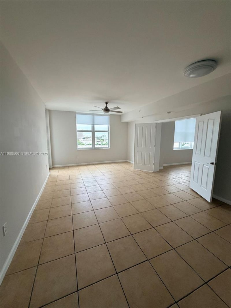 511 SE 5th Ave, Unit 806, Fort Lauderdale, FL 33301 Photo
