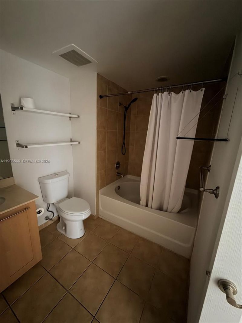 511 SE 5th Ave, Unit 806, Fort Lauderdale, FL 33301 Photo