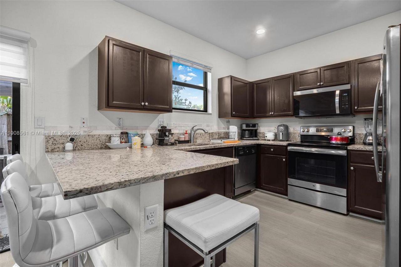 161 SE 34th Ter, Homestead, FL 33033 Photo