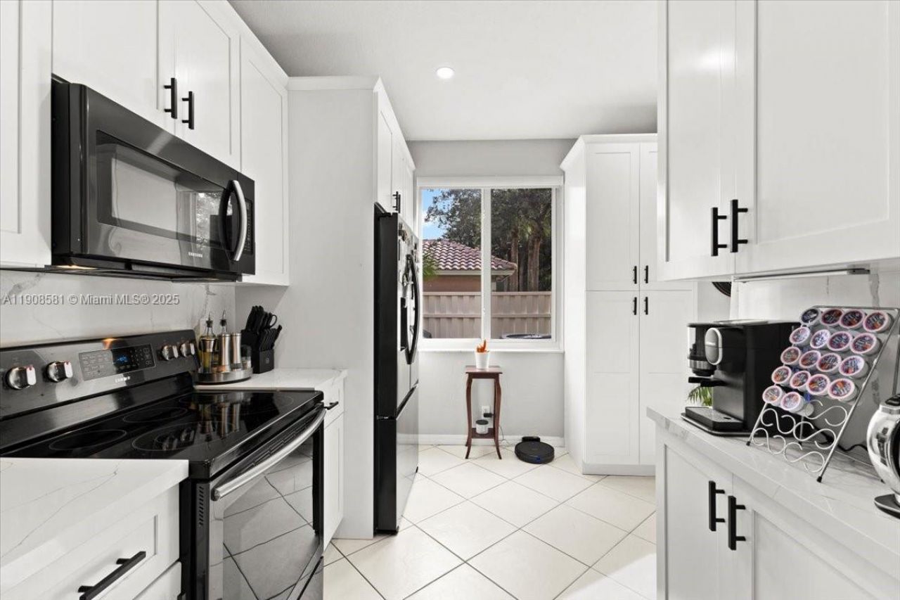 4086 NW 92nd Ave, Sunrise, FL 33351 Photo