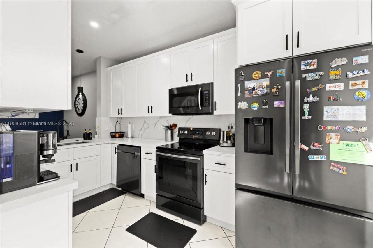 4086 NW 92nd Ave, Sunrise, FL 33351 Photo