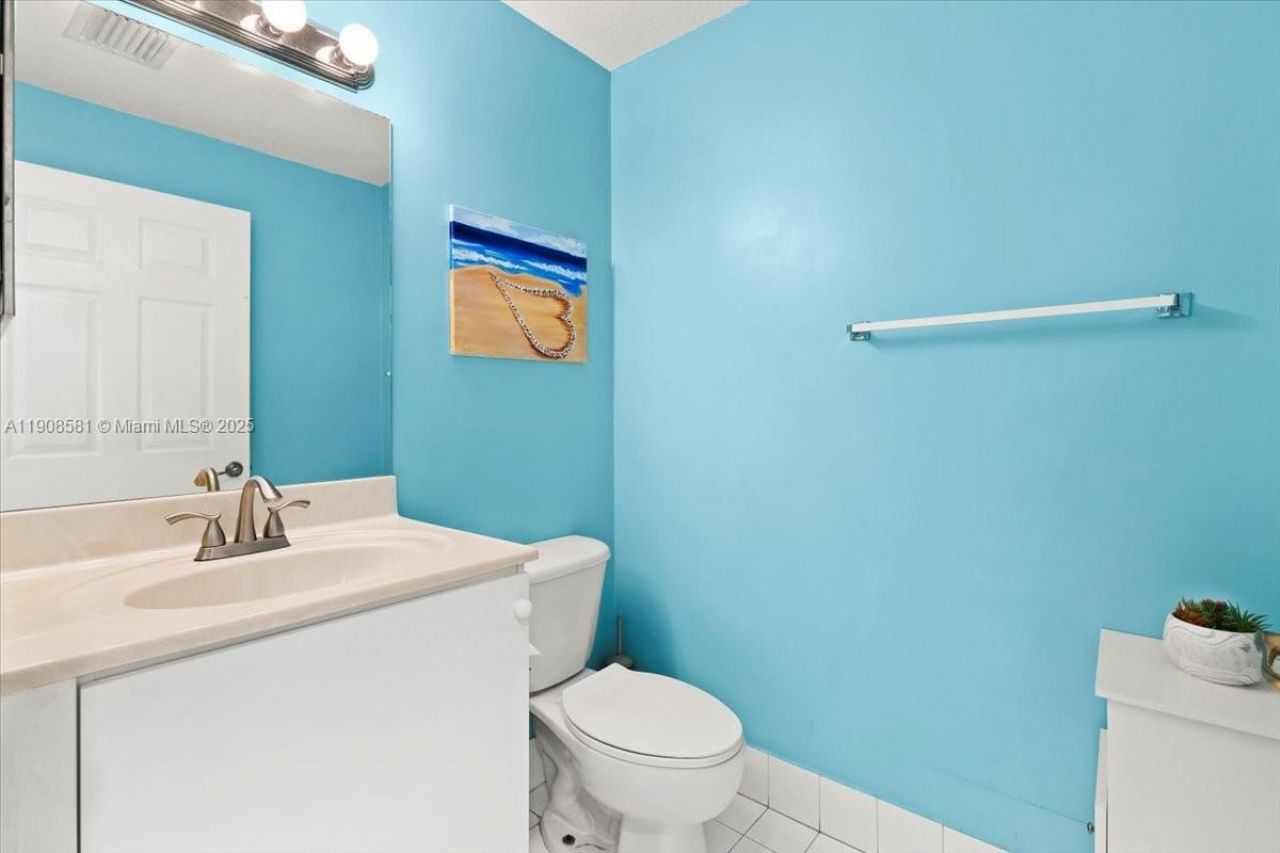 4086 NW 92nd Ave, Sunrise, FL 33351 Photo