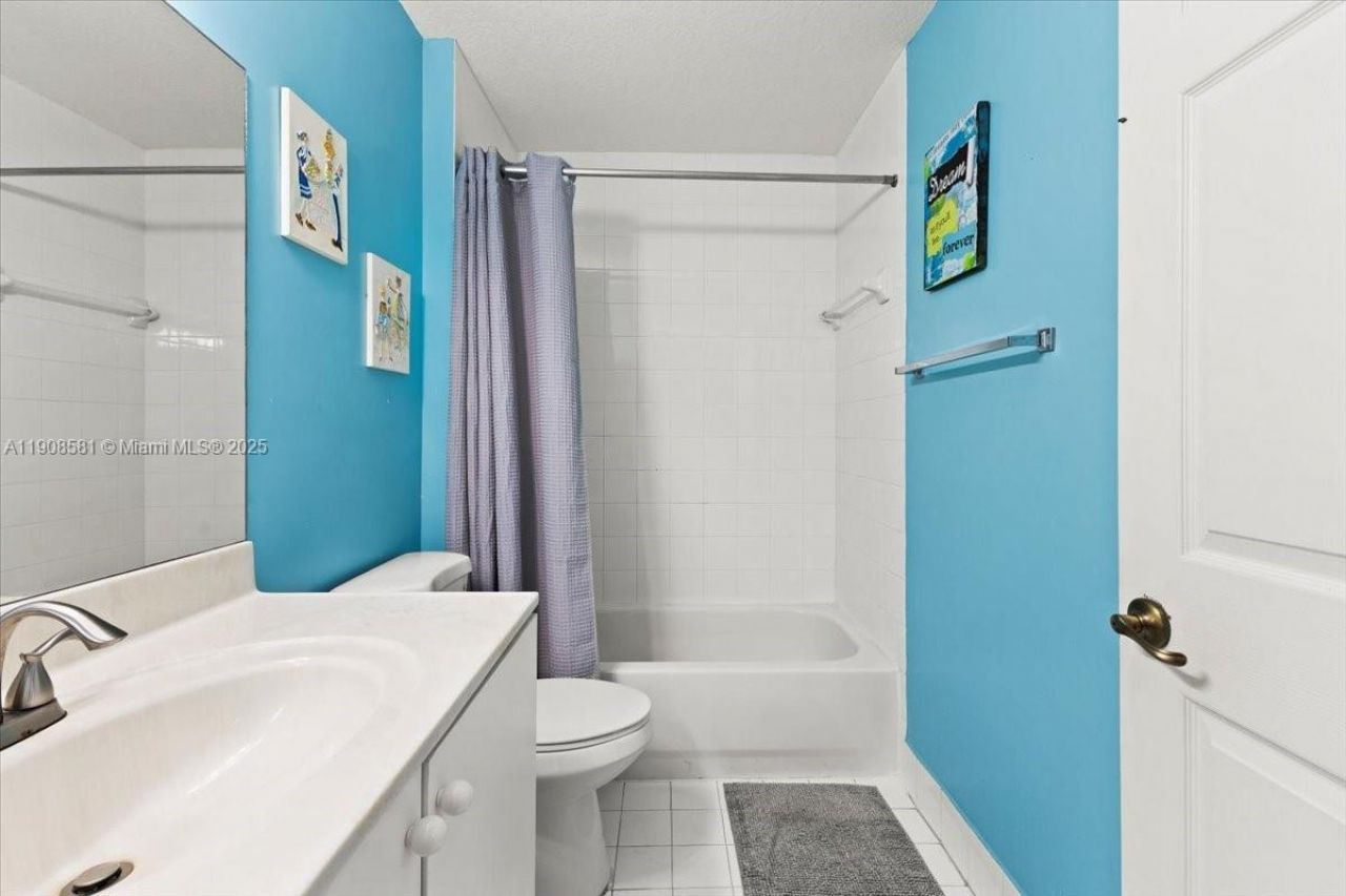 4086 NW 92nd Ave, Sunrise, FL 33351 Photo