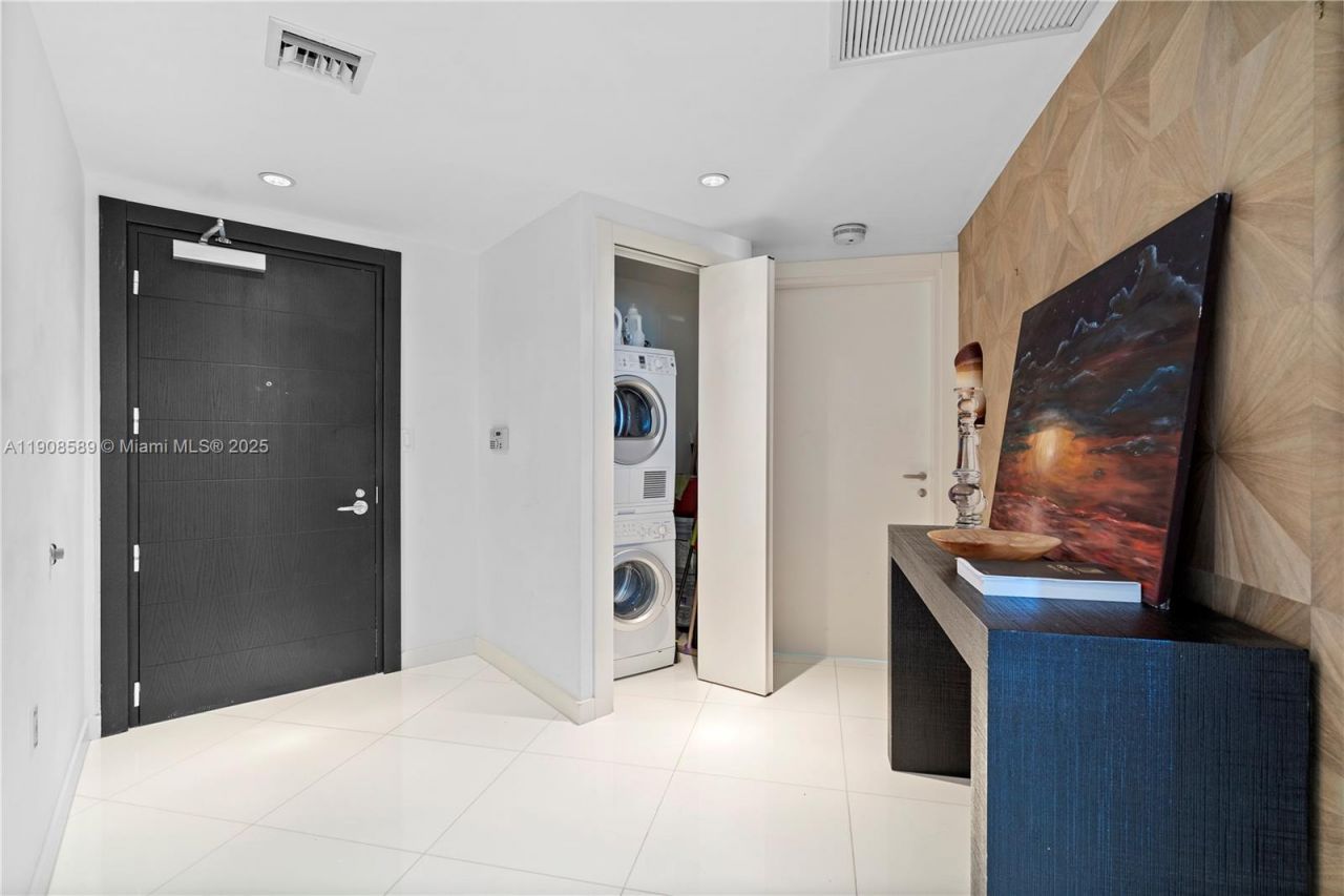 Please Call For Address, Unit 3501, Miami, FL 33131 Photo