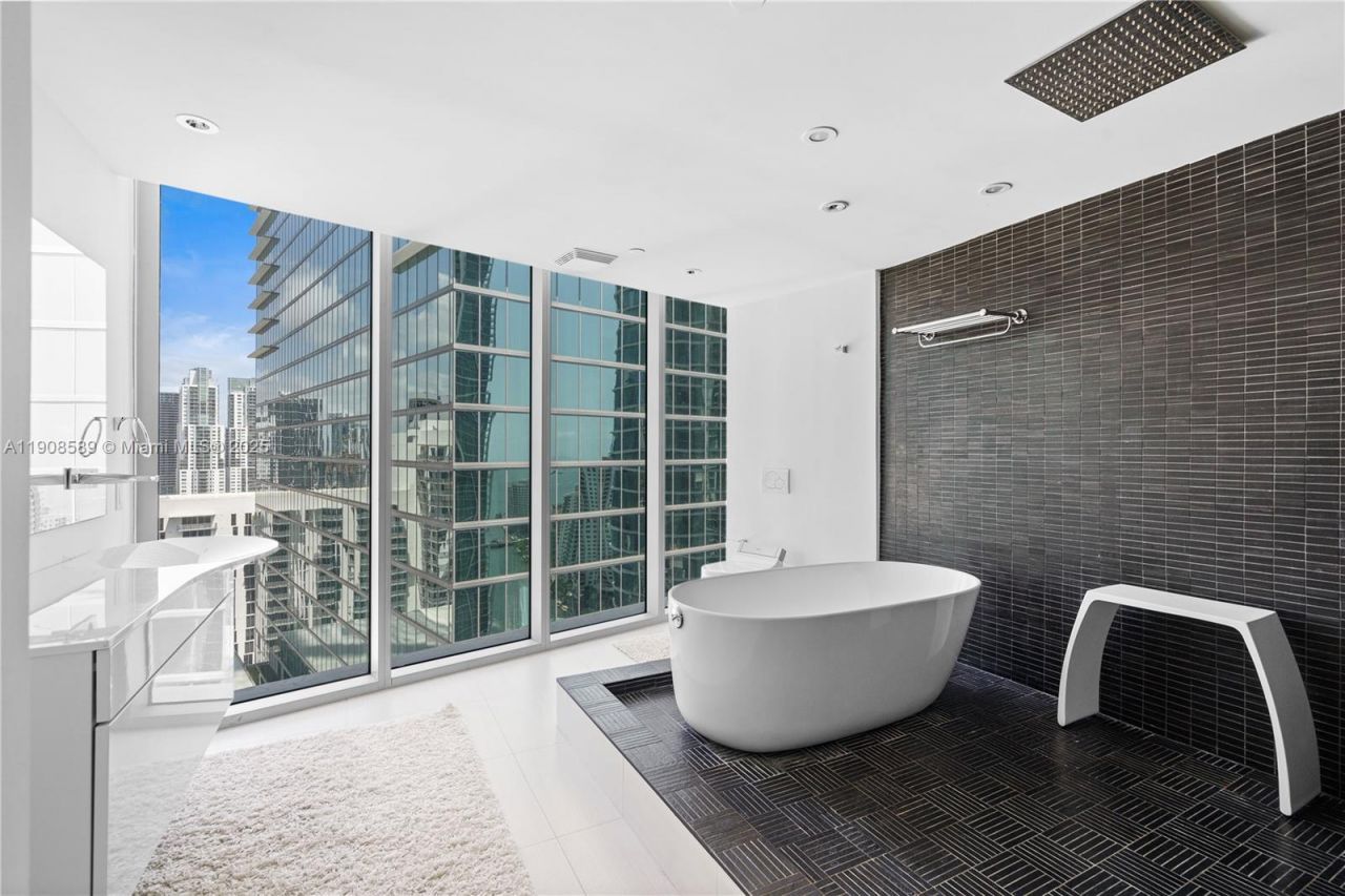 Please Call For Address, Unit 3501, Miami, FL 33131 Photo