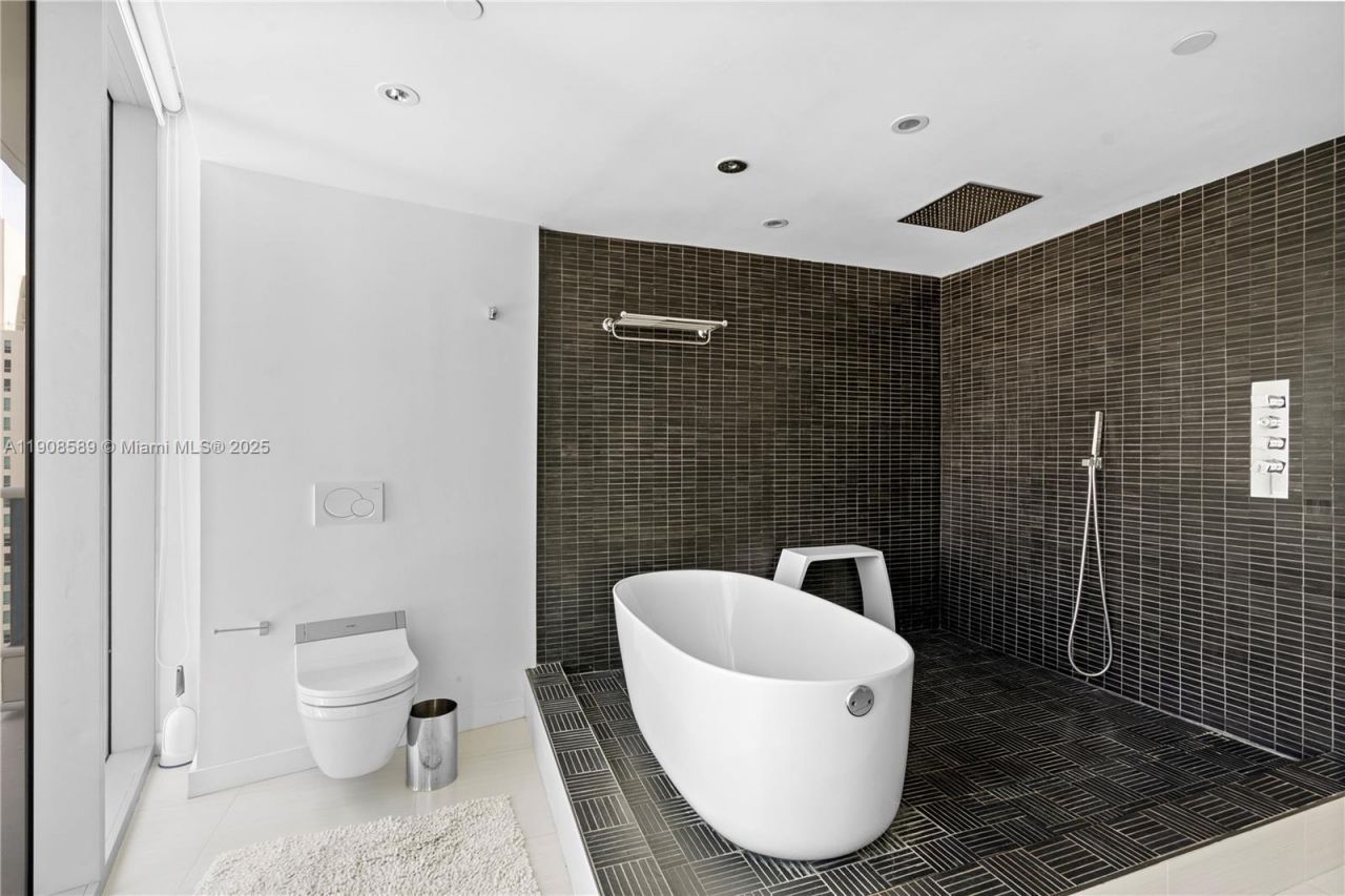 Please Call For Address, Unit 3501, Miami, FL 33131 Photo