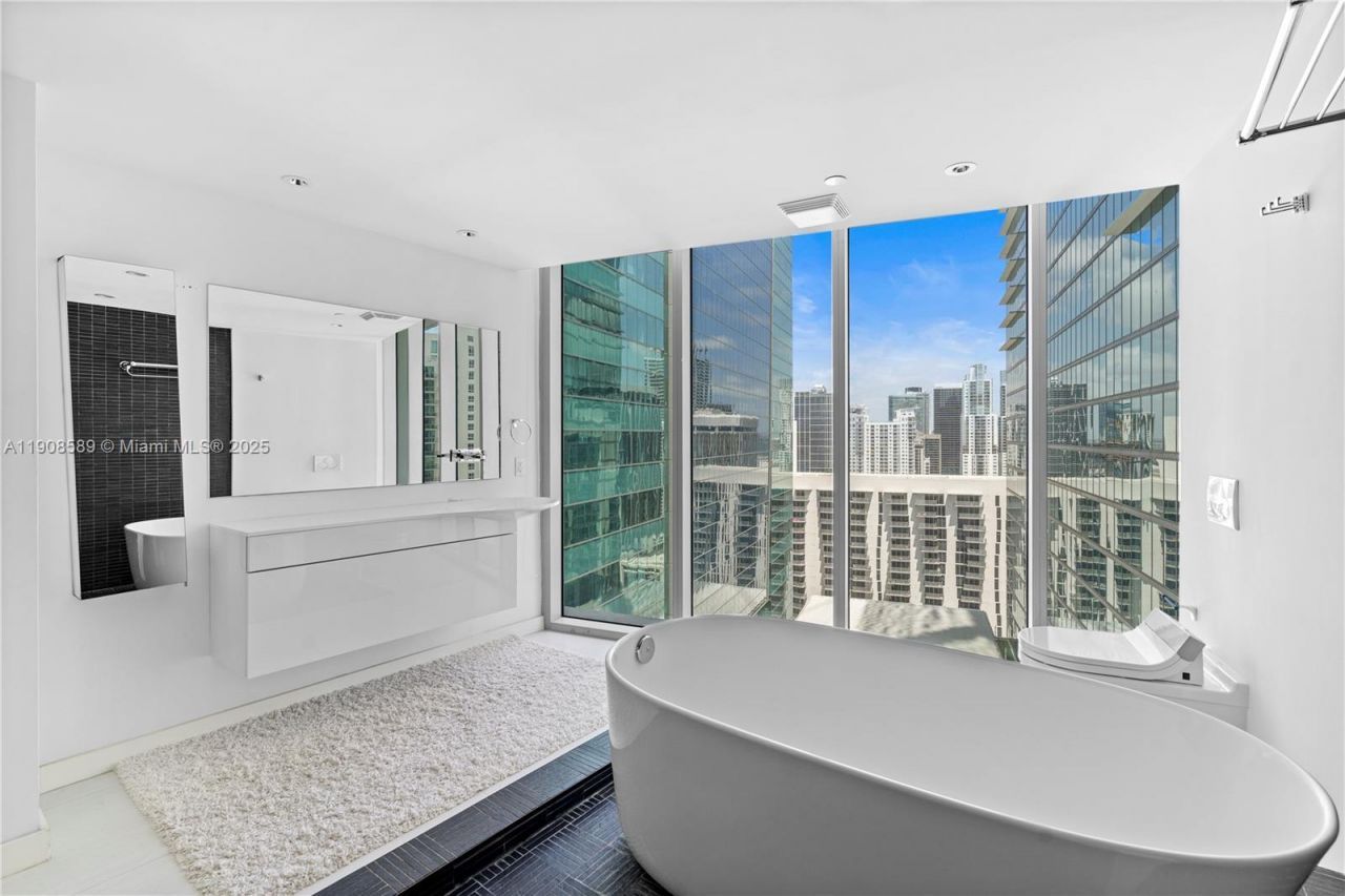 Please Call For Address, Unit 3501, Miami, FL 33131 Photo