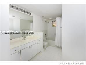 17125 N Bay Rd, Unit 3601, Sunny Isles Beach, FL 33160 Photo