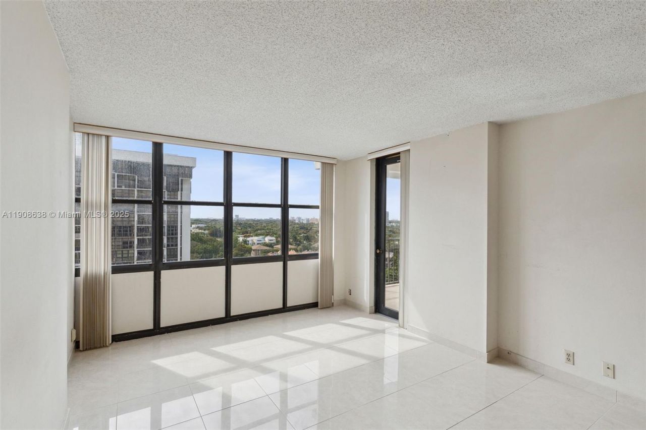 1901 Brickell Ave, Unit B1408, Miami, FL 33129 Photo