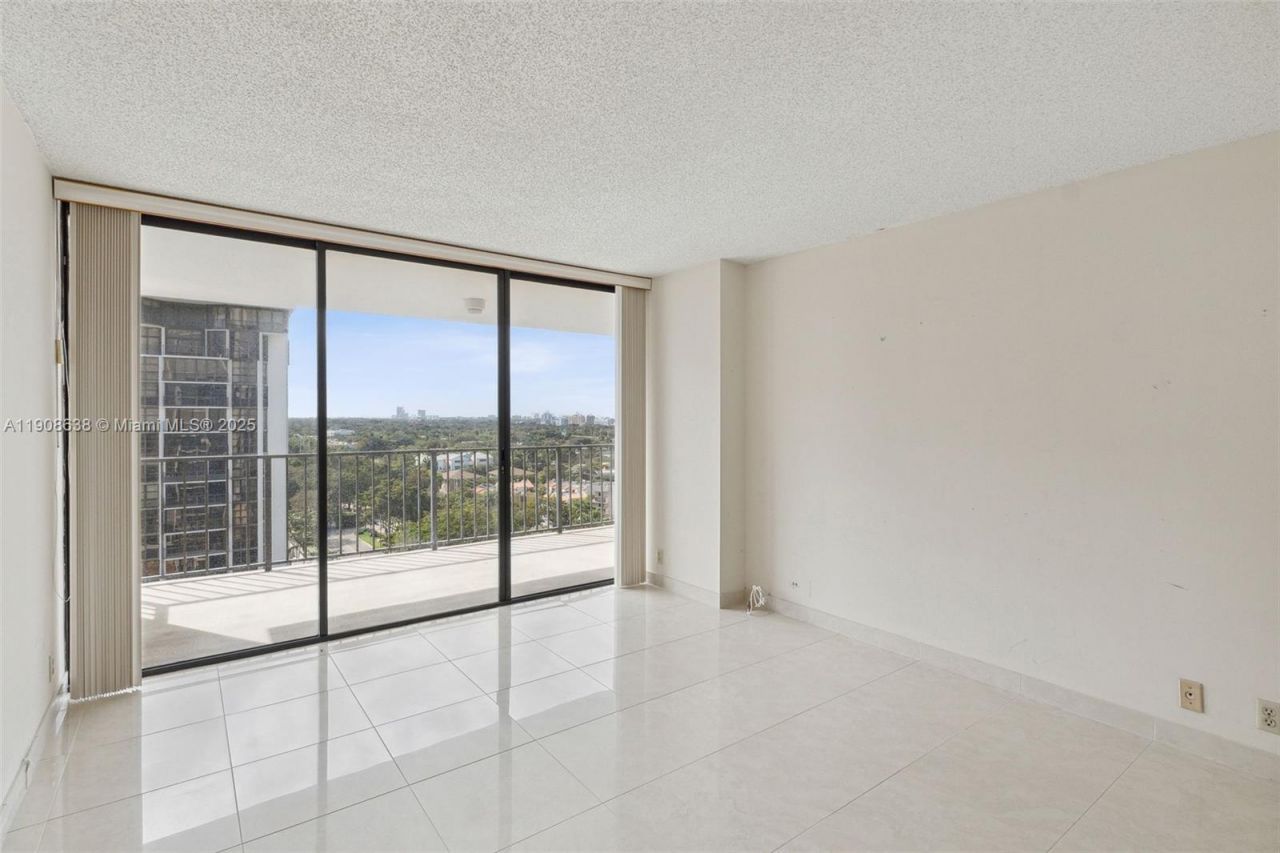 1901 Brickell Ave, Unit B1408, Miami, FL 33129 Photo