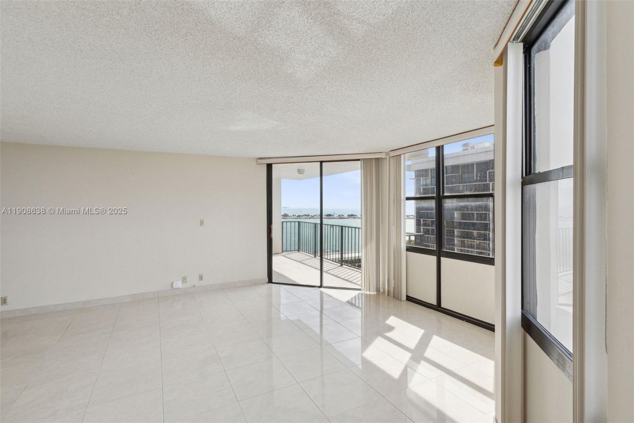 1901 Brickell Ave, Unit B1408, Miami, FL 33129 Photo
