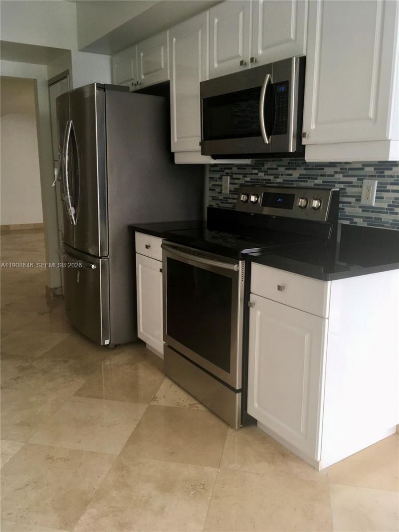 21055 Yacht Club Dr, Unit 2202, Aventura, FL 33180 Photo