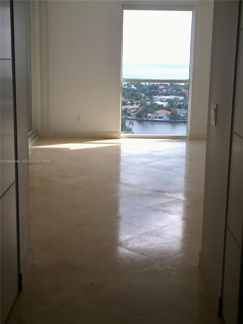 21055 Yacht Club Dr, Unit 2202, Aventura, FL 33180 Photo
