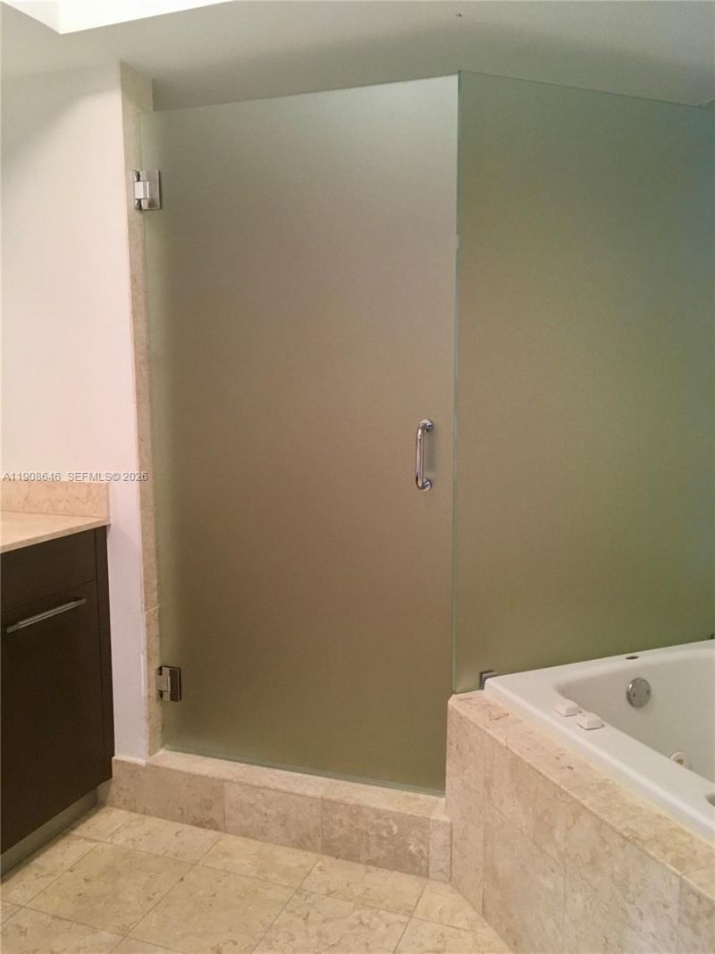 21055 Yacht Club Dr, Unit 2202, Aventura, FL 33180 Photo