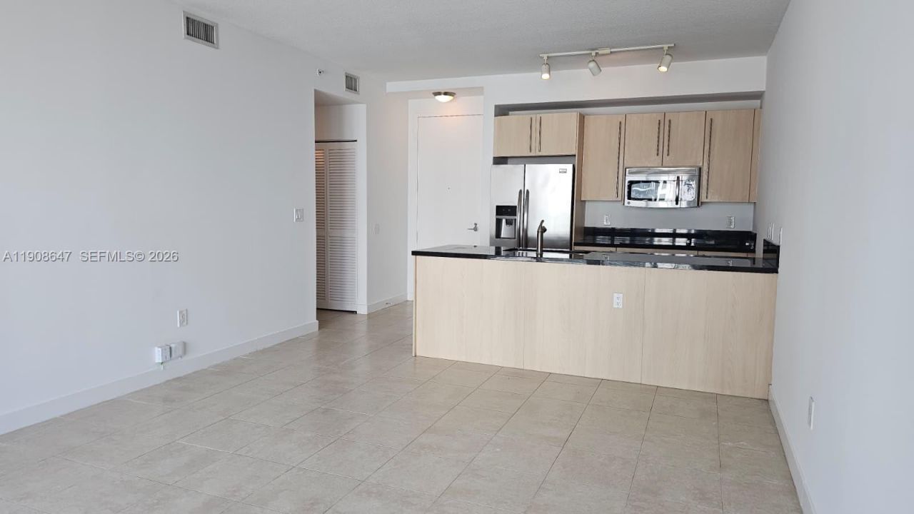 1111 SW 1st Ave, Unit 2124-N, Miami, FL 33130 Photo