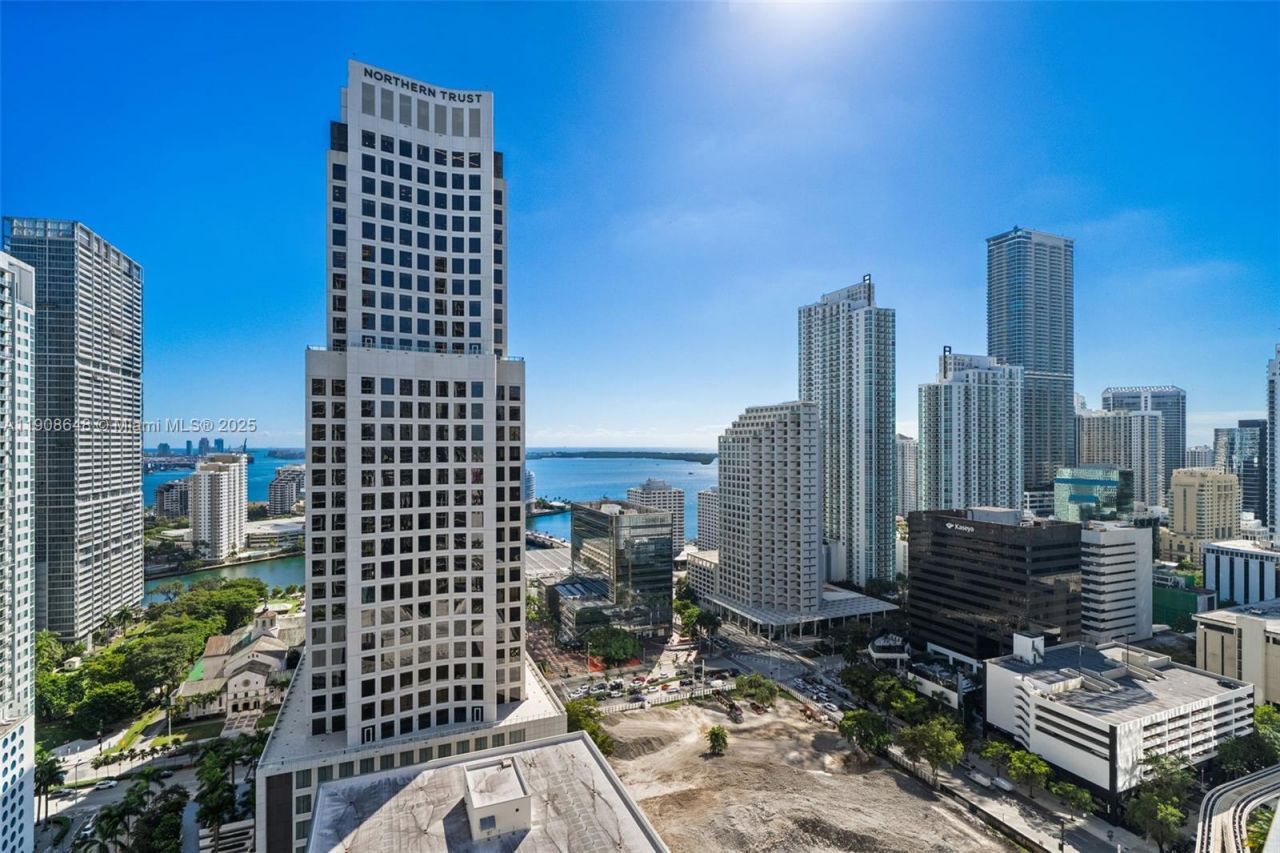 68 SE 6th St, Unit 2505, Miami, FL 33131 Photo