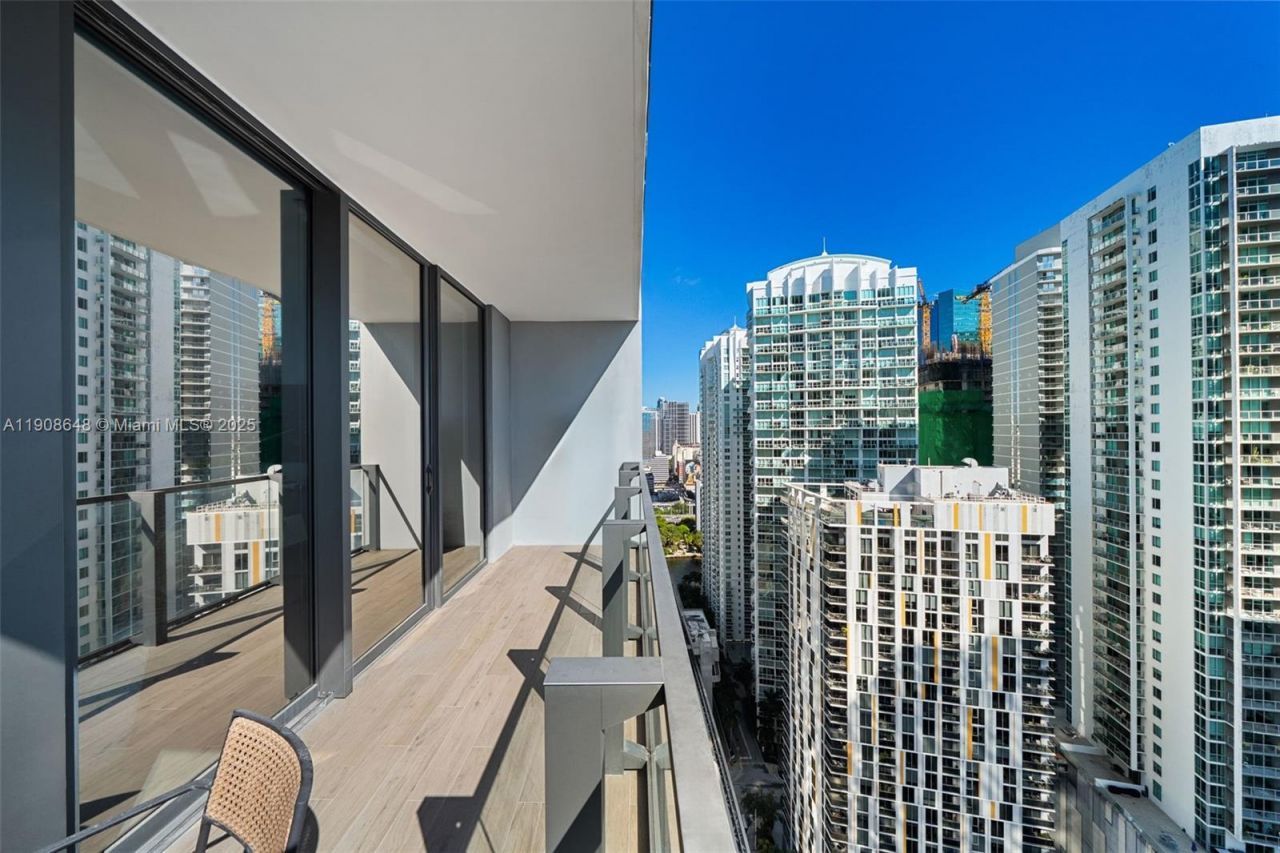 68 SE 6th St, Unit 2505, Miami, FL 33131 Photo