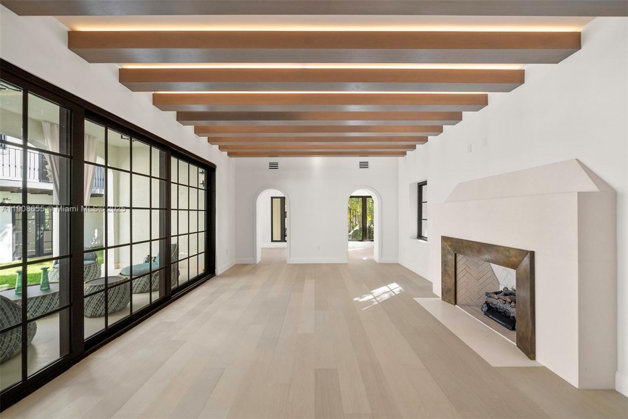 601 NE 56th St, Miami, FL 33137 Photo