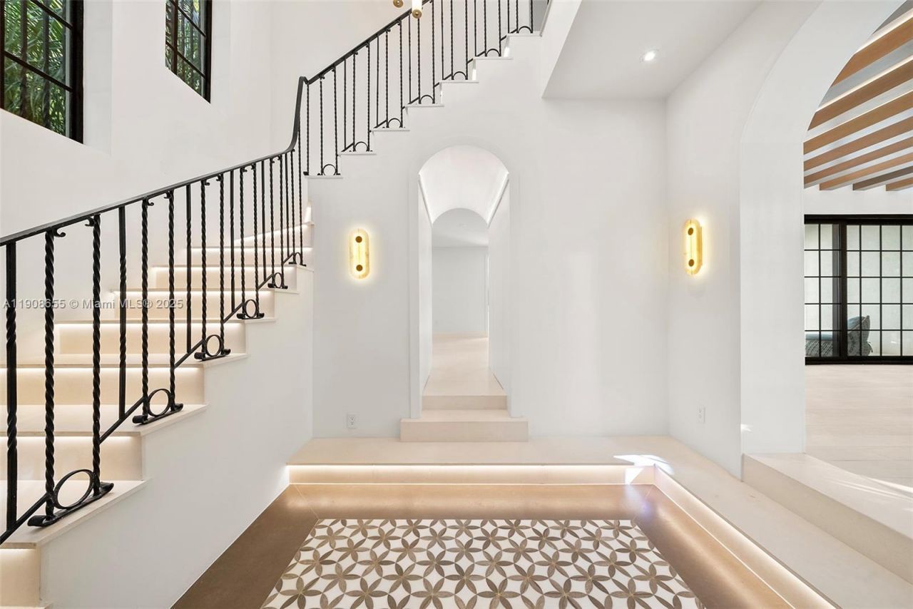 601 NE 56th St, Miami, FL 33137 Photo