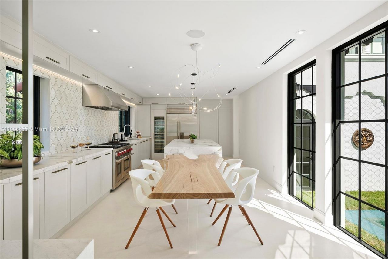 601 NE 56th St, Miami, FL 33137 Photo