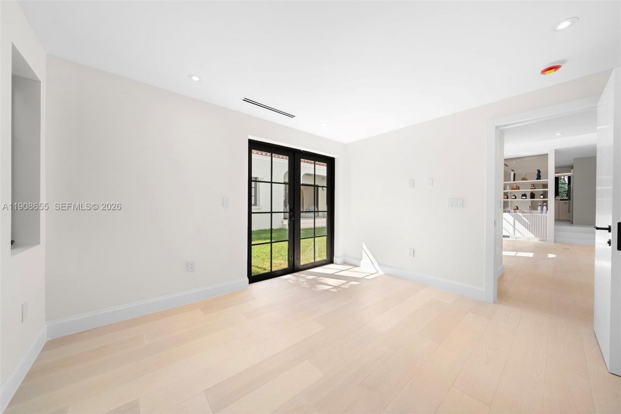 601 NE 56th St, Miami, FL 33137 Photo