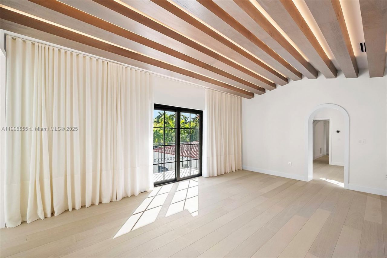 601 NE 56th St, Miami, FL 33137 Photo