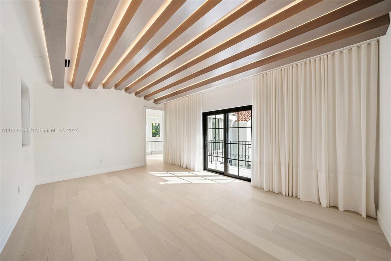 601 NE 56th St, Miami, FL 33137 Photo