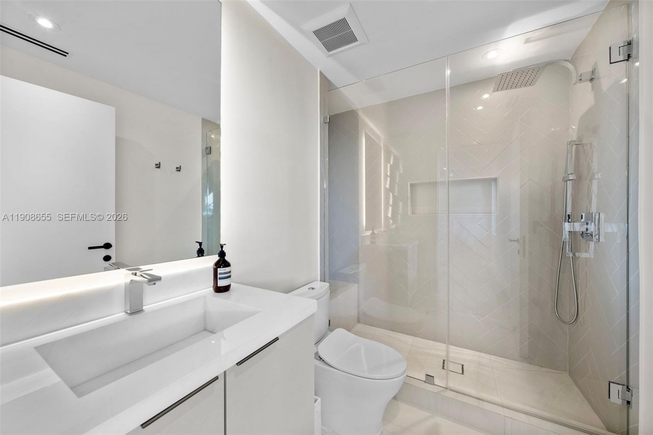 601 NE 56th St, Miami, FL 33137 Photo