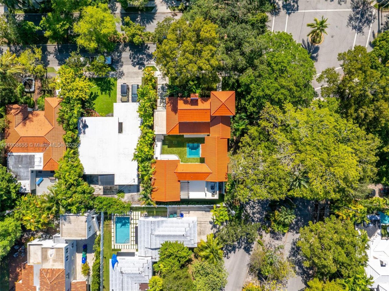 601 NE 56th St, Miami, FL 33137 Photo