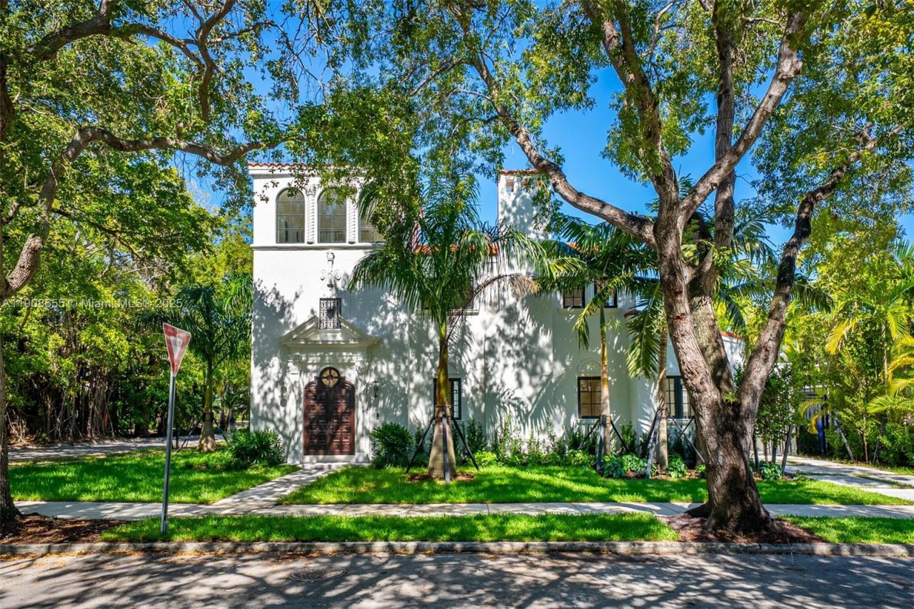 601 NE 56th St, Miami, FL 33137 Photo