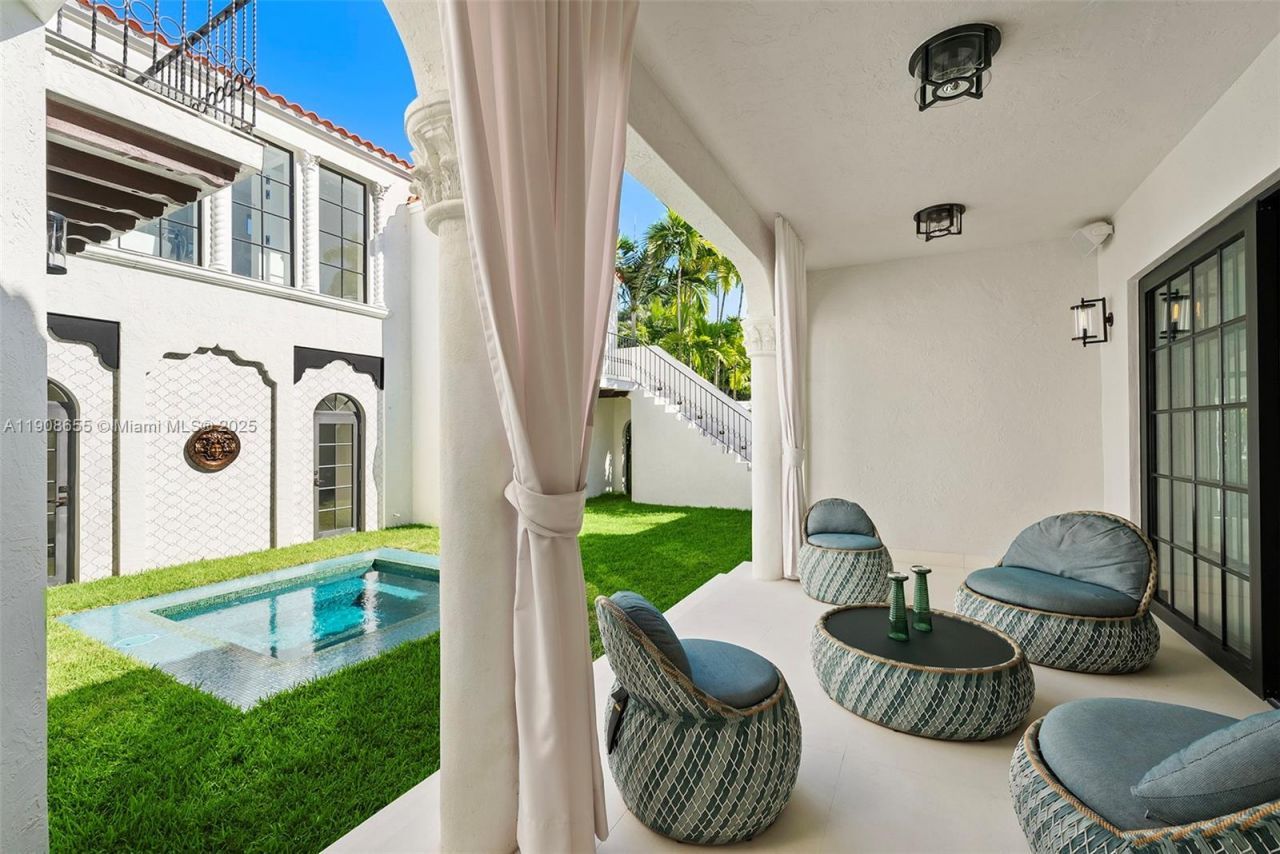 601 NE 56th St, Miami, FL 33137 Photo