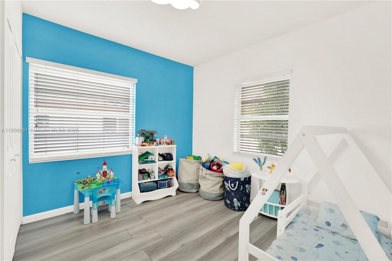 660 E 38th St, Hialeah, FL 33013 Photo