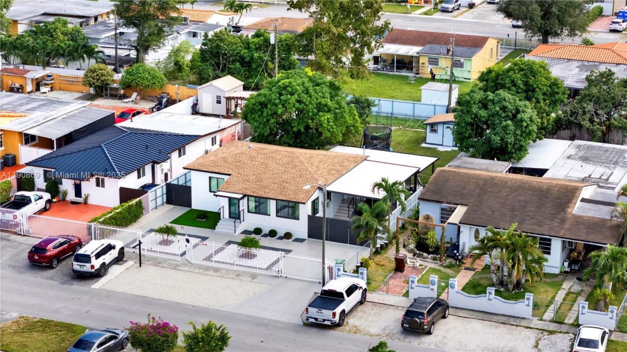660 E 38th St, Hialeah, FL 33013 Photo