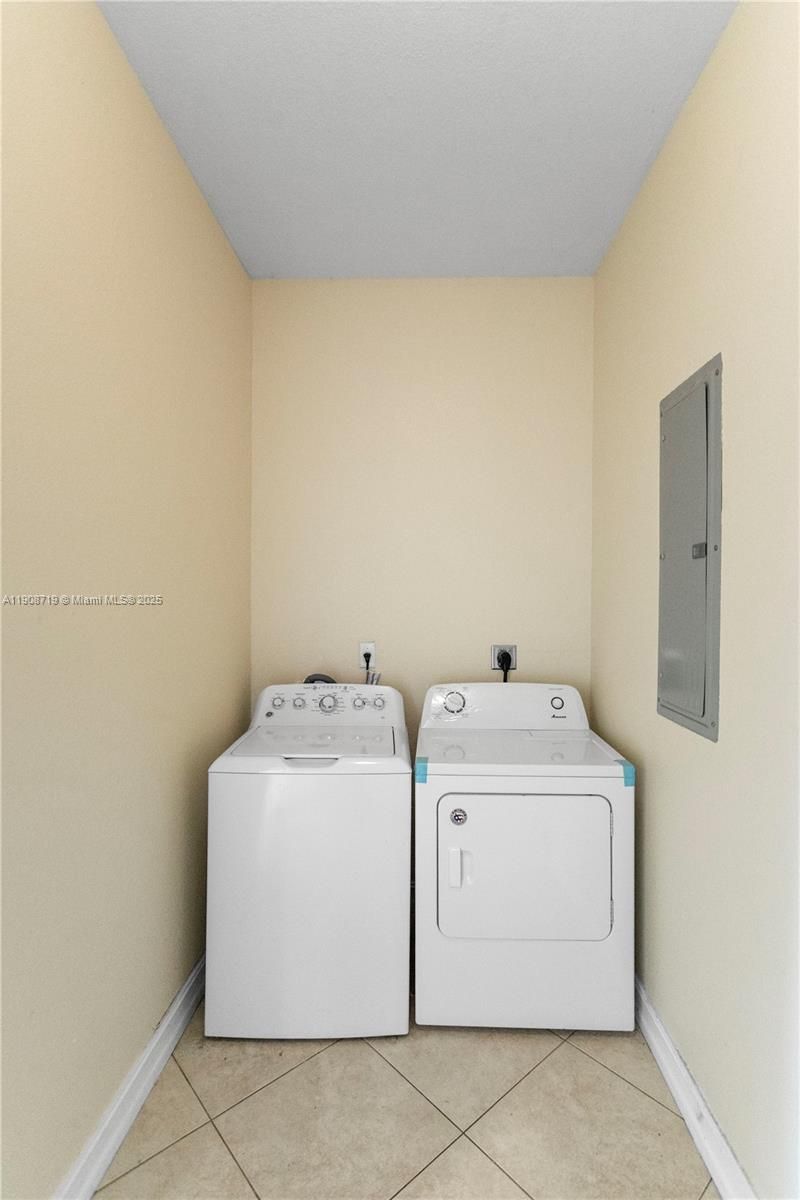 2588 NW 5th St, Pompano Beach, FL 33069 Photo