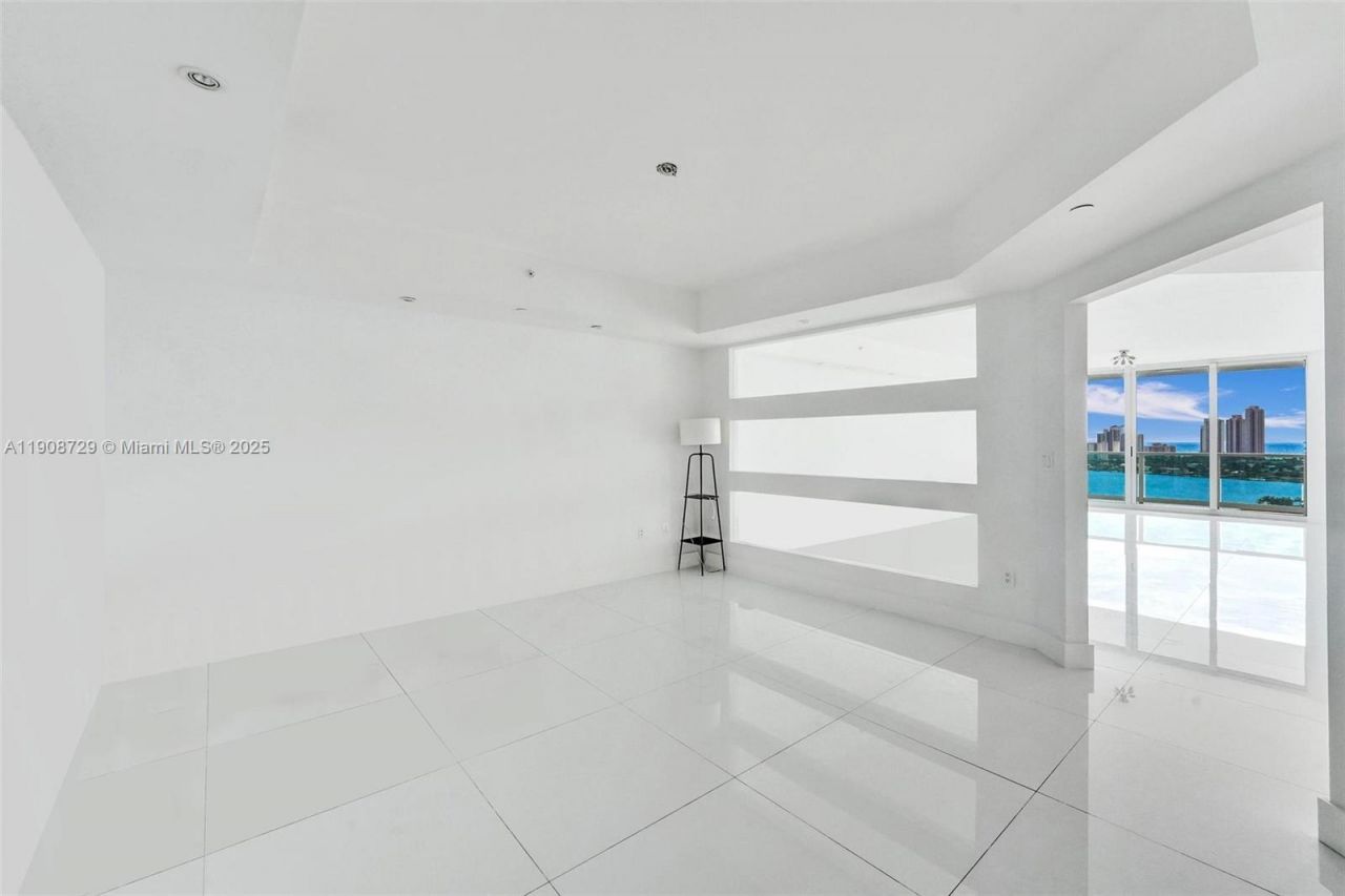 3301 NE 183rd St, Unit 2007, Aventura, FL 33160 Photo