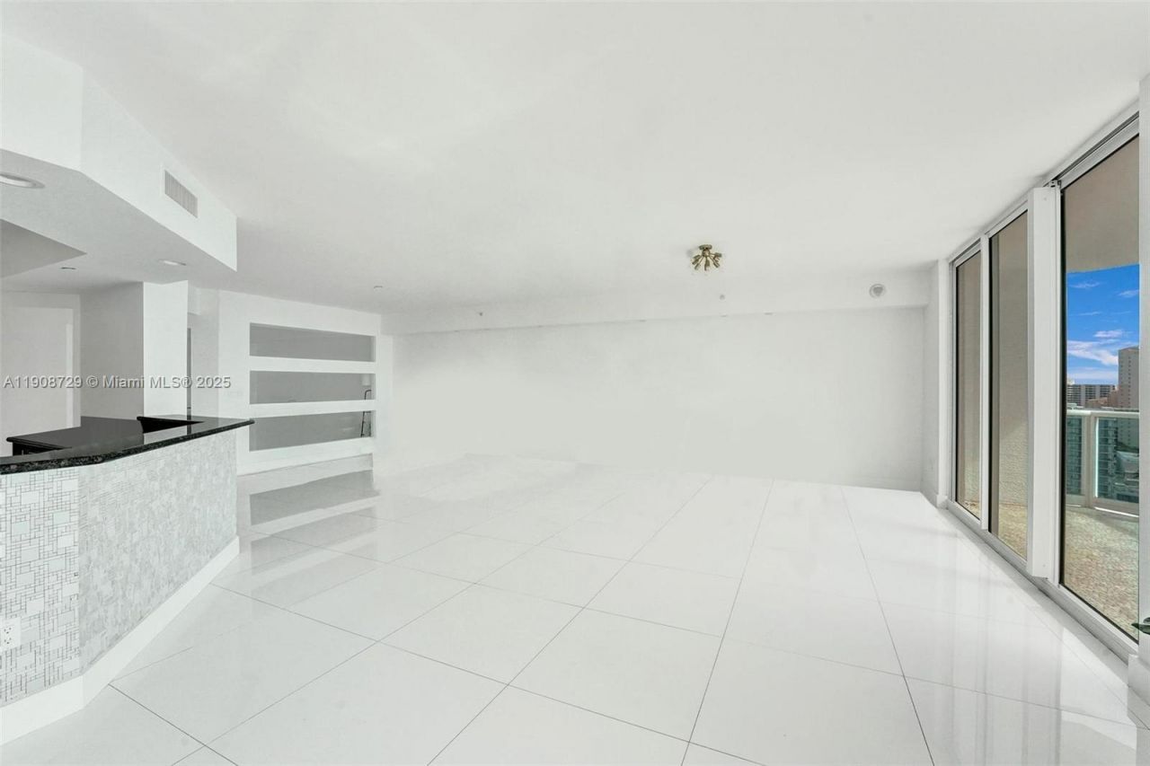 3301 NE 183rd St, Unit 2007, Aventura, FL 33160 Photo