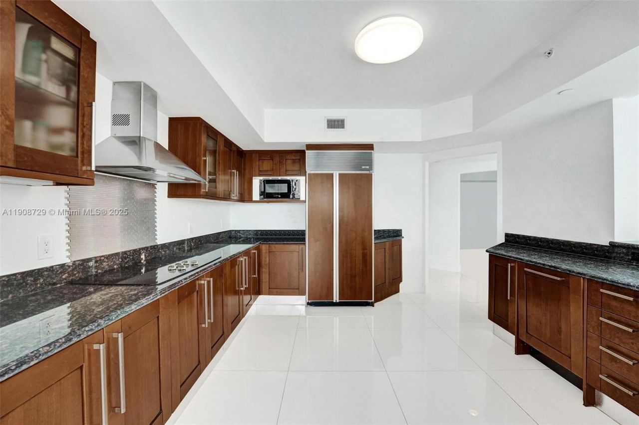 3301 NE 183rd St, Unit 2007, Aventura, FL 33160 Photo