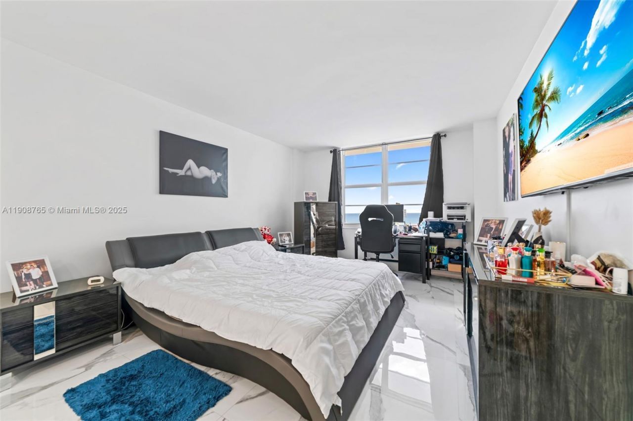 3725 S Ocean Dr, Unit 716, Hollywood, FL 33019 Photo